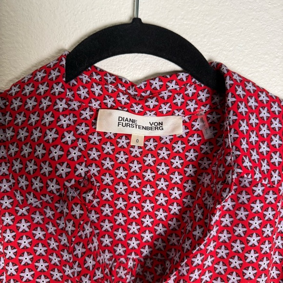 Diane Von Furstenberg Designer Red Floral Button Up Maxi Dress Size 0 - Picture 3 of 5